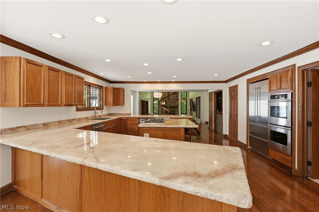 5360 Som Center Road Solon, OH 44139 - Photo 10 of 40