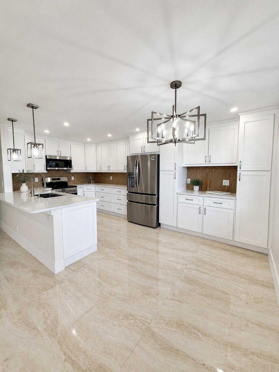 4047 Ainslie C, Unit 4047 Boca Raton, FL 33434 - Photo 3 of 16 4047 010c
