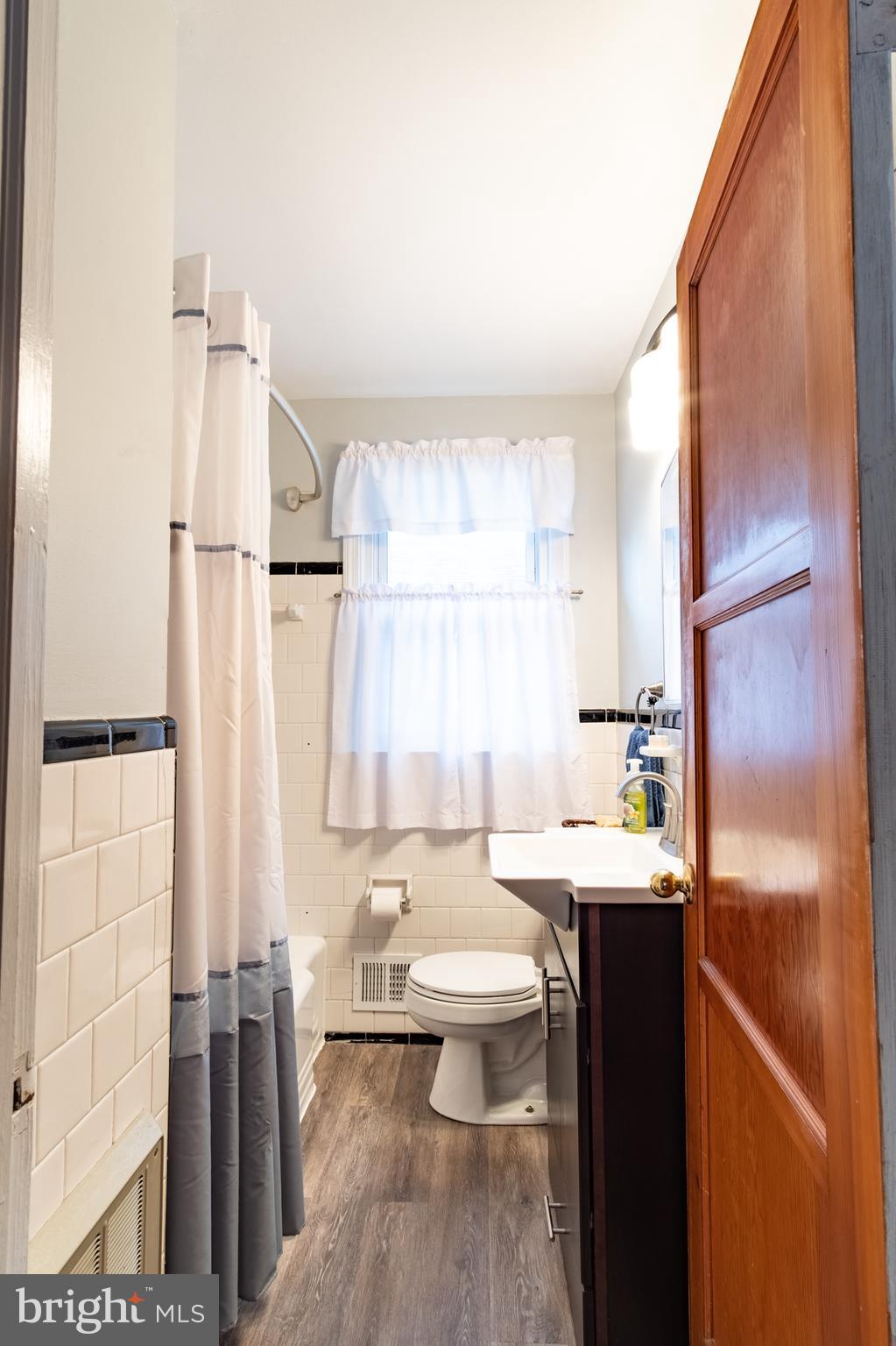 3343 Garnet Road Baltimore, MD 21234 - Photo 14 of 30 Bath