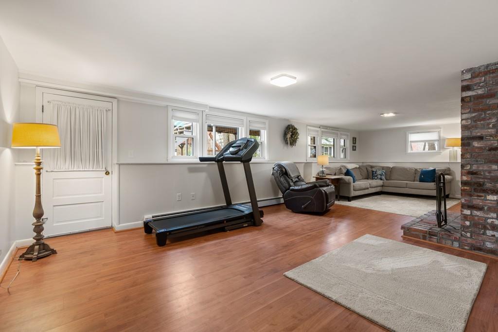 31 Oak Hill Road Wayland, MA 01778 - Photo 14 of 18