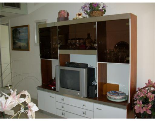 154 Dorset D, Unit 154 Boca Raton, FL 33434 - Photo 2 of 6 Additional Photo