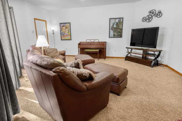 $1,125,000 | 182 Pineview Drive, Pagosa Springs, CO 81147