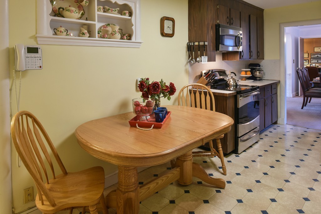 110 Stanley Road Swampscott, MA 01907 - Photo 14 of 27 Gallery Image 14