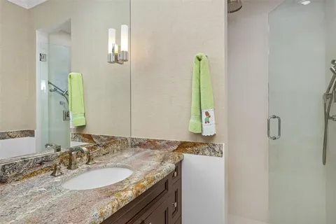 $30,000,000 | 2716 Aqua Vista Boulevard, Fort Lauderdale, FL 33301