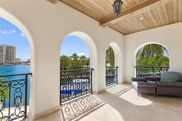 $30,000,000 | 2716 Aqua Vista Boulevard, Fort Lauderdale, FL 33301