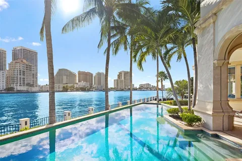 $30,000,000 | 2716 Aqua Vista Boulevard, Fort Lauderdale, FL 33301