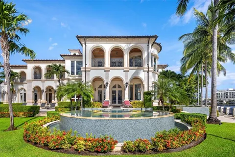 $30,000,000 | 2716 Aqua Vista Boulevard, Fort Lauderdale, FL 33301