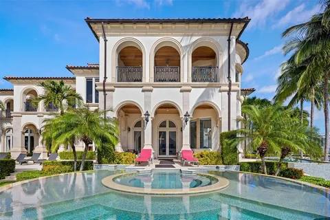 $30,000,000 | 2716 Aqua Vista Boulevard, Fort Lauderdale, FL 33301