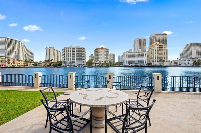 $30,000,000 | 2716 Aqua Vista Boulevard, Fort Lauderdale, FL 33301