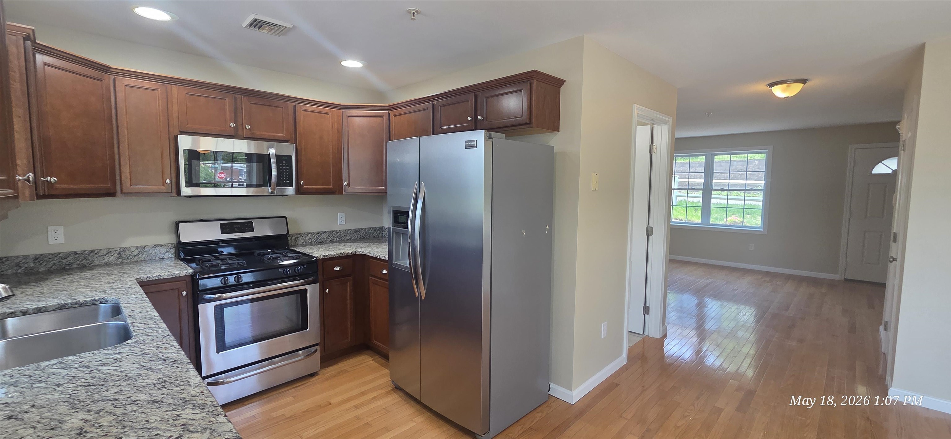 38 Maple Street, Unit 6 Derry, NH 03038 - Photo 4 of 21