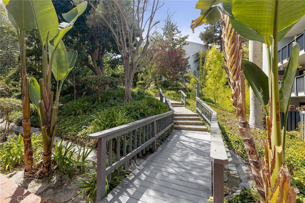 3604 West Estates Lane, Unit 114 Rolling Hills Estates, CA 90274 - Photo 41 of 59 a view of a balcony with plants