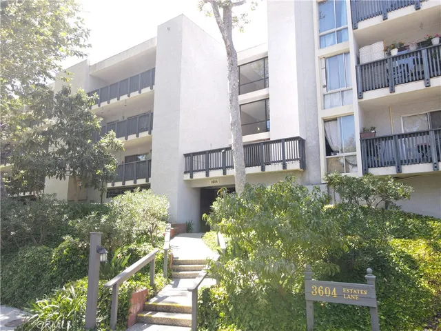 $370,000 | 3604 West Estates Lane, Unit 114, Rolling Hills Estates, CA 90274