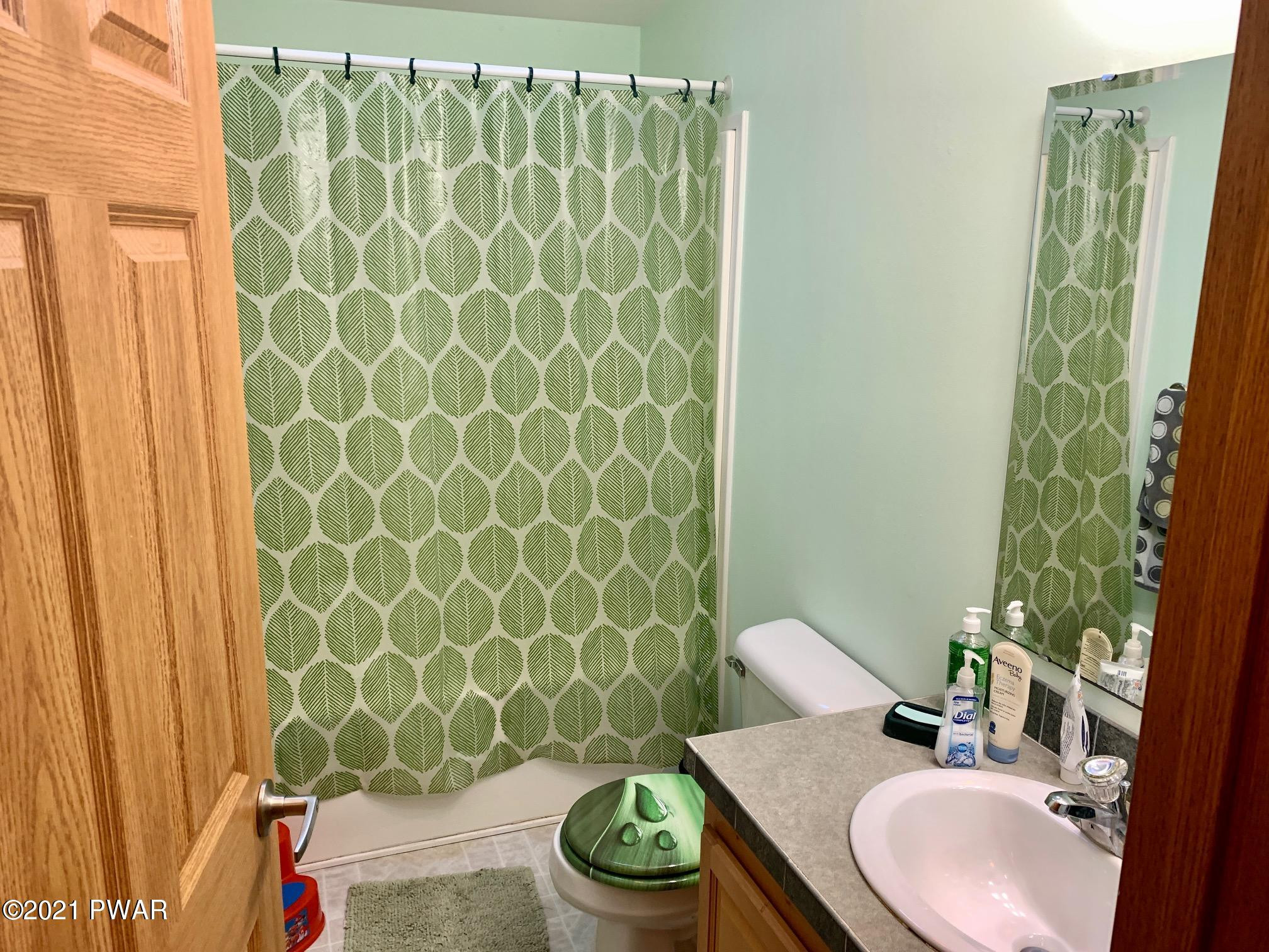 1126 Mustang Road Lake Ariel, PA 18436 - Photo 18 of 33