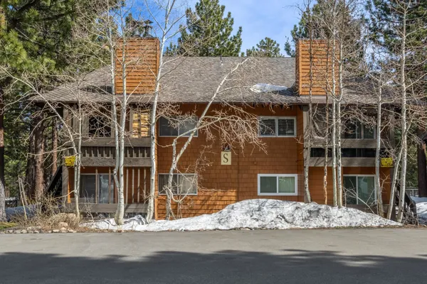 $425,000 | 2499 Sierra Nevada Road, Unit S1, Mammoth Lakes, CA 93546