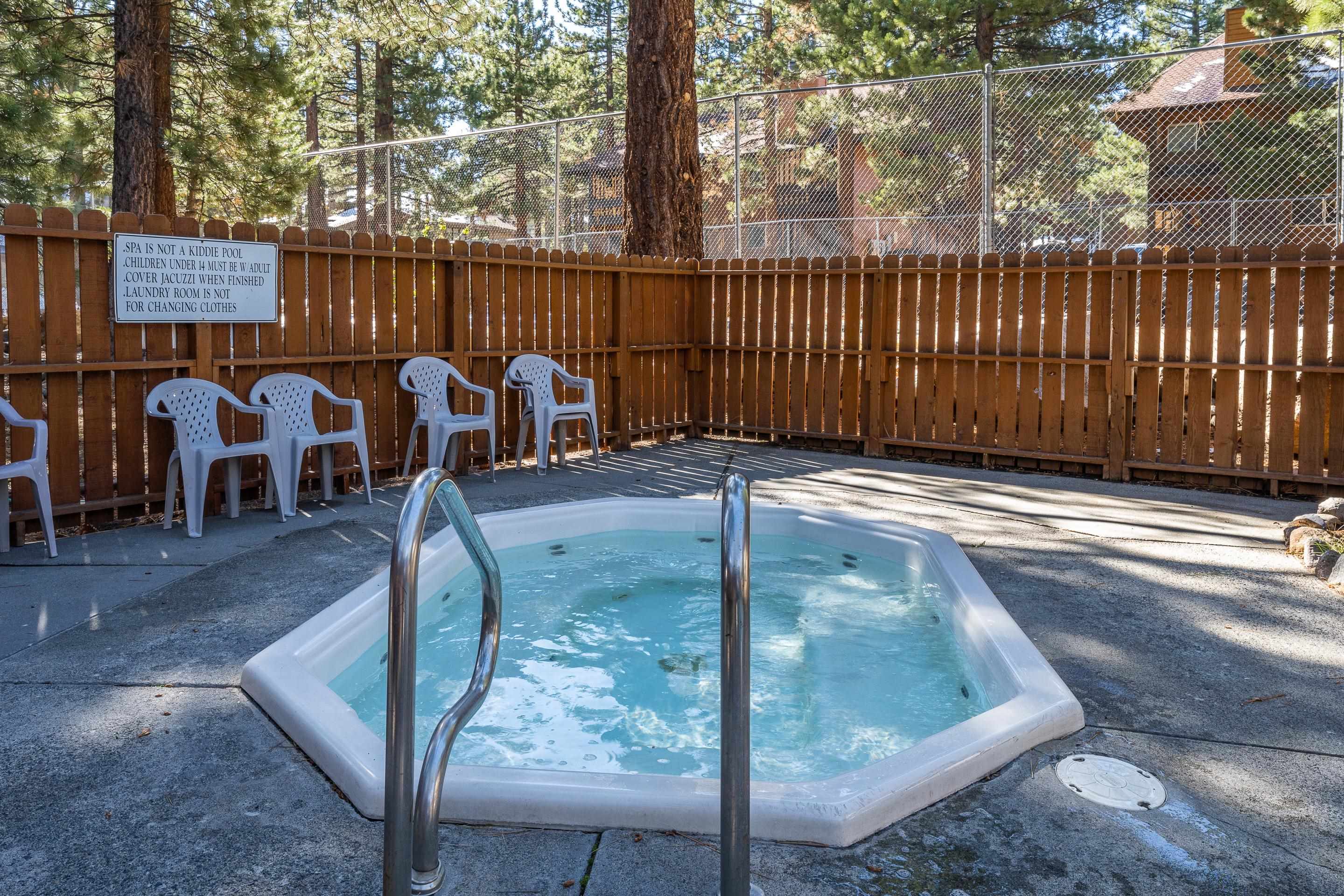 2499 Sierra Nevada Road, Unit S1 Mammoth Lakes, CA 93546 - Photo 28 of 38 View of pool with a hot tub