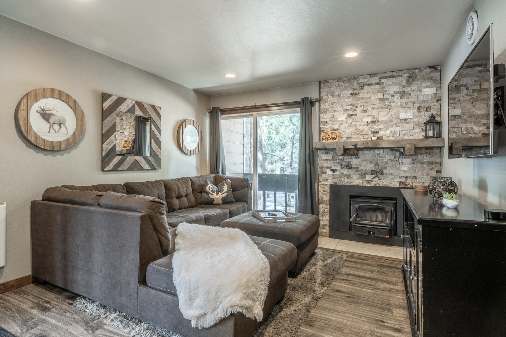 2499 Sierra Nevada Road, Unit S1 Mammoth Lakes, CA 93546 - Photo 5 of 38 Living area with light wood finished floors