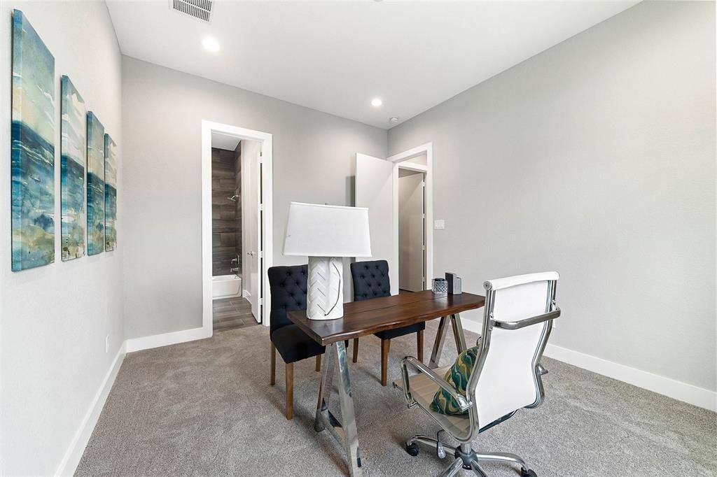 8411 Hempstead Road, Unit F Houston, TX 77008 - Photo 21 of 26 Opposite view of 3rd bedroom showcasing it's own bathroom