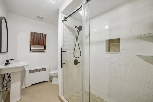 $3,500 | 416 74th Street, Unit 2, North Bergen, NJ 07047