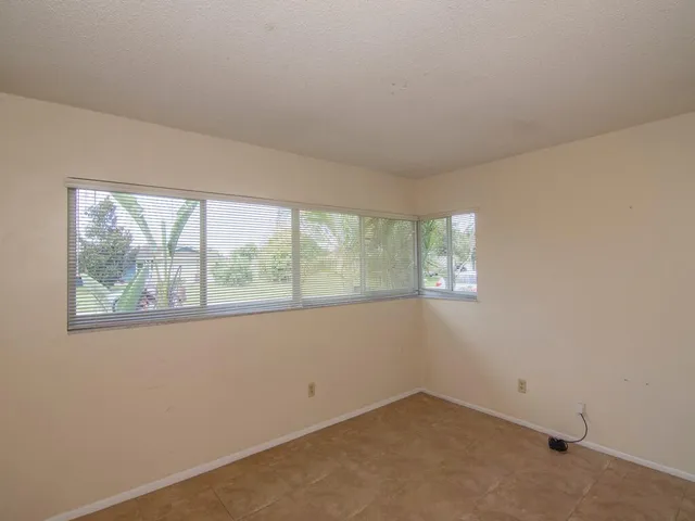 $2,000 | 226 Southwest Reynolds Avenue, Port St. Lucie, FL 34983