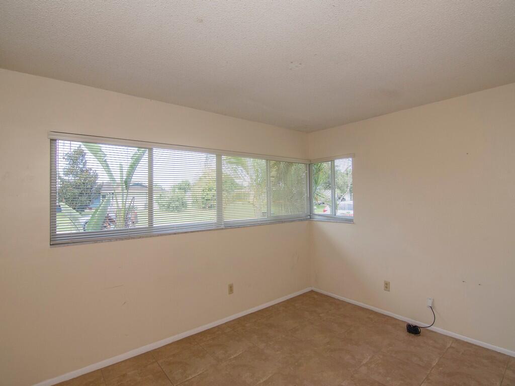 226 Southwest Reynolds Avenue Port St. Lucie, FL 34983 - Photo 18 of 32 ImageREsize00029