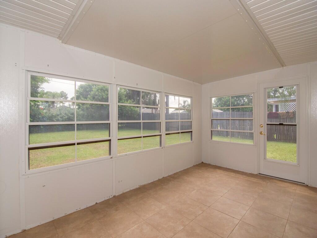226 Southwest Reynolds Avenue Port St. Lucie, FL 34983 - Photo 21 of 32 ImageREsize00032