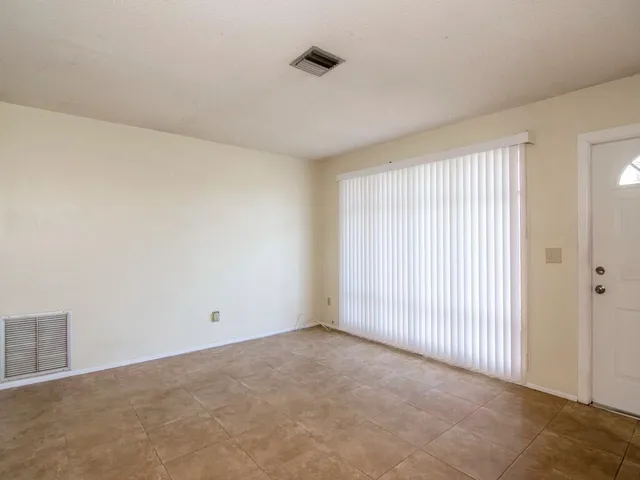 $2,000 | 226 Southwest Reynolds Avenue, Port St. Lucie, FL 34983