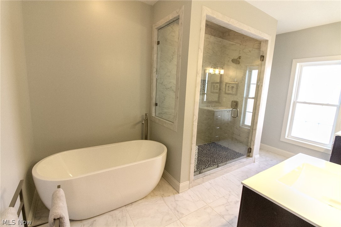 2218 South Overlook Road Cleveland, OH 44106 - Photo 16 of 23 Gallery Image 16