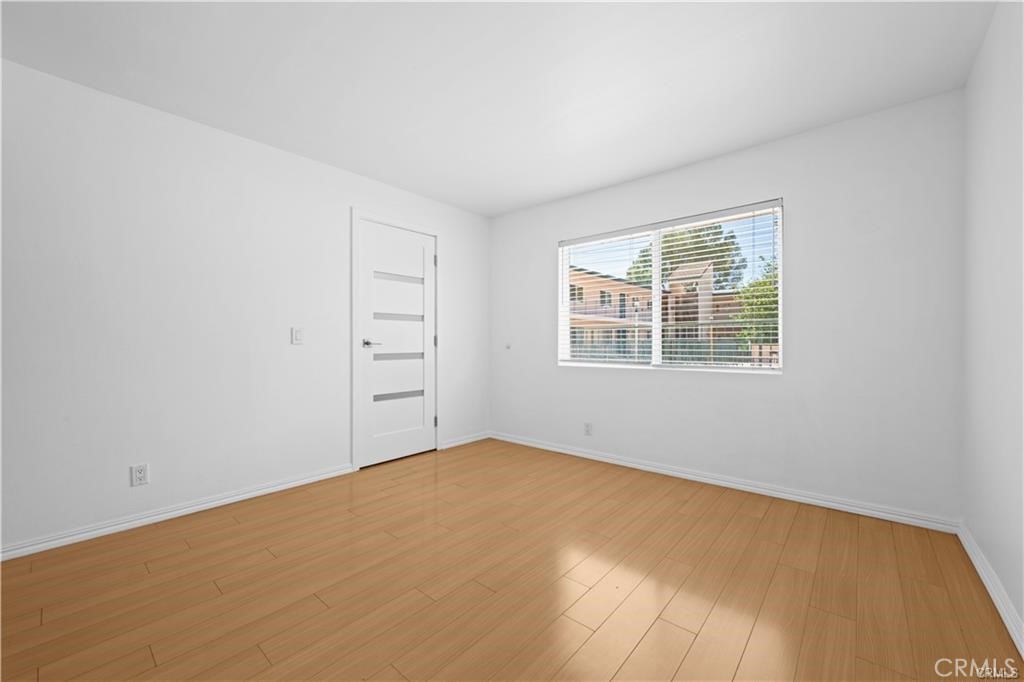 2940 North Verdugo Road, Unit 214 Glendale, CA 91208 - Photo 4 of 10