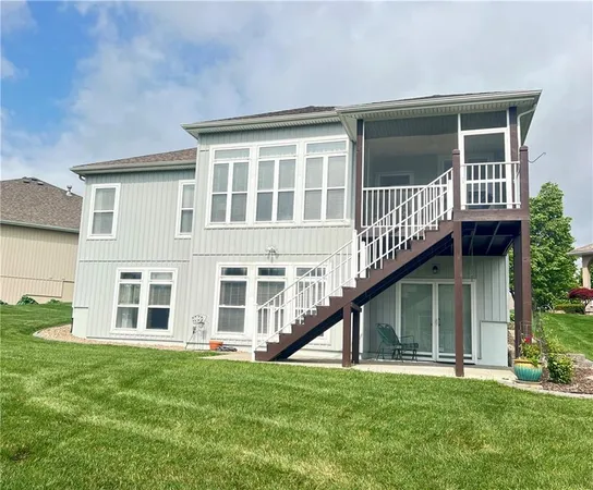 $465,000 | 901 Southwest Olympia Court, Lee's Summit, MO 64082