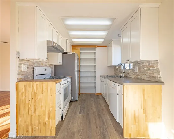 $2,900 | 1454 Countrywood Avenue, Unit 13, Hacienda Heights, CA 91745