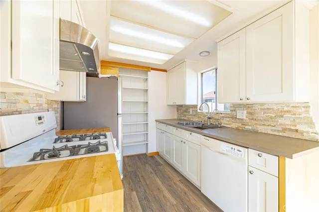 $2,900 | 1454 Countrywood Avenue, Unit 13, Hacienda Heights, CA 91745