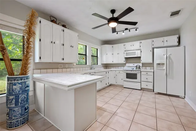 $315,000 | 555 Hopewell Road, Bertram, TX 78605