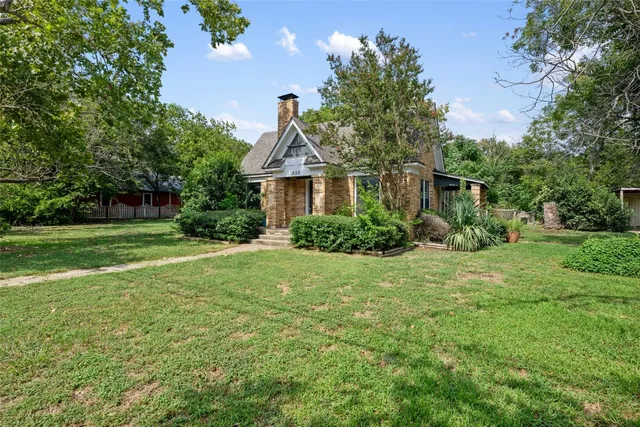 $315,000 | 555 Hopewell Road, Bertram, TX 78605