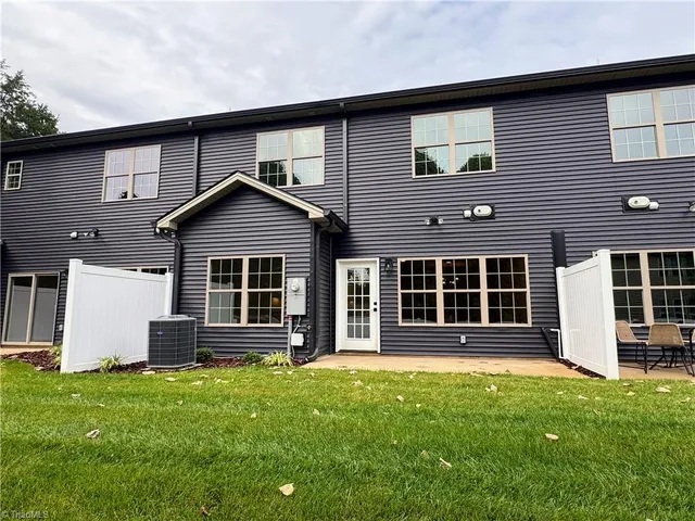 $2,875 | 252 Lewisville Clemmons Road, Lewisville, NC 27023