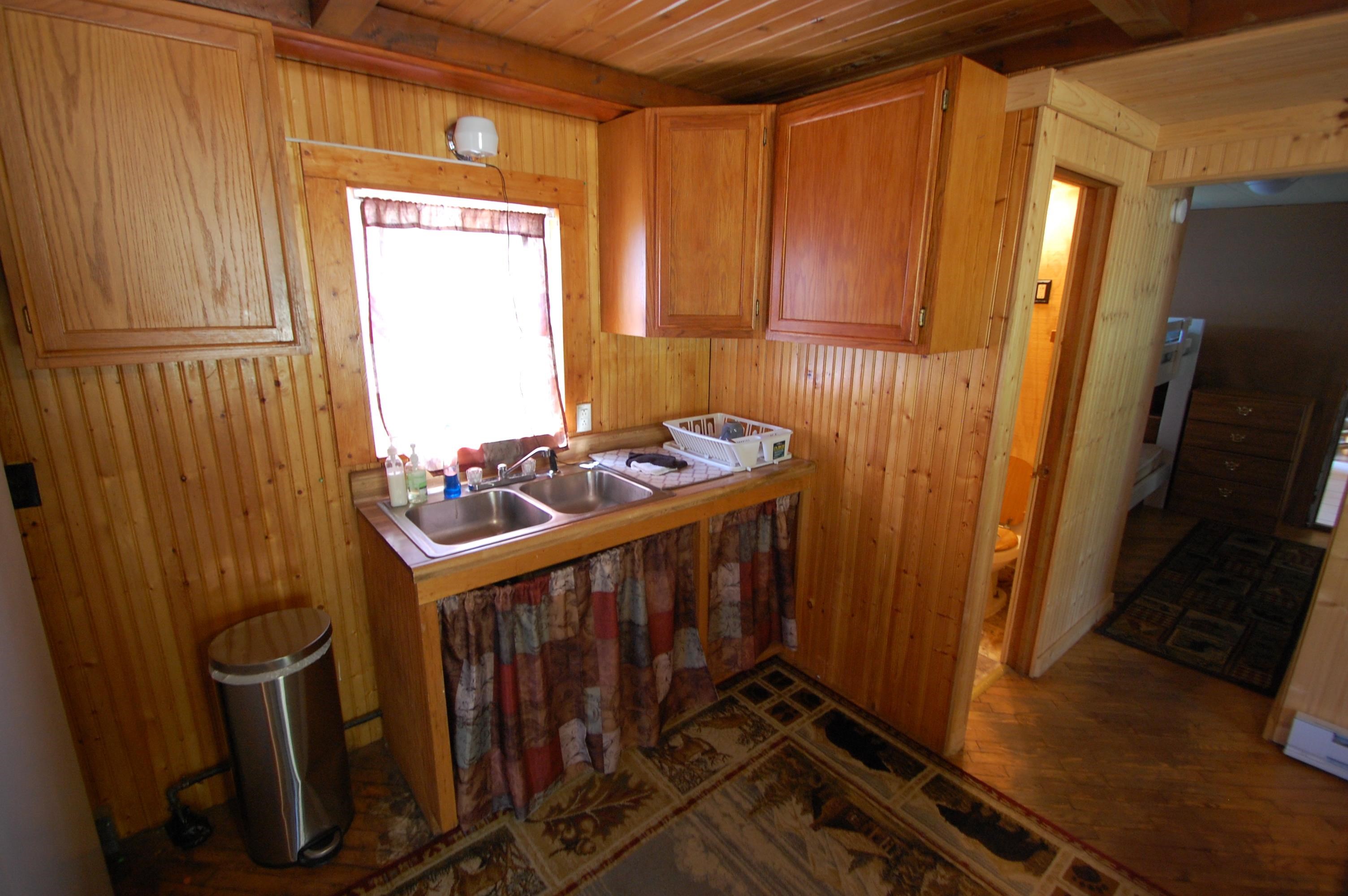 795 Hess Road St. Helen, MI 48656 - Photo 5 of 27 1901663-4.JPG