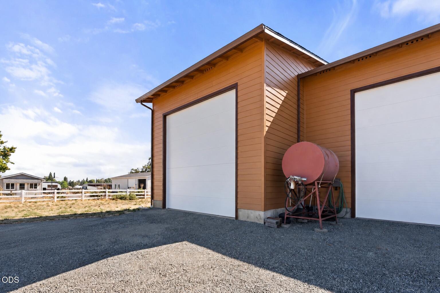 1213 Casino Road Medford, OR 97501 - Photo 21 of 77