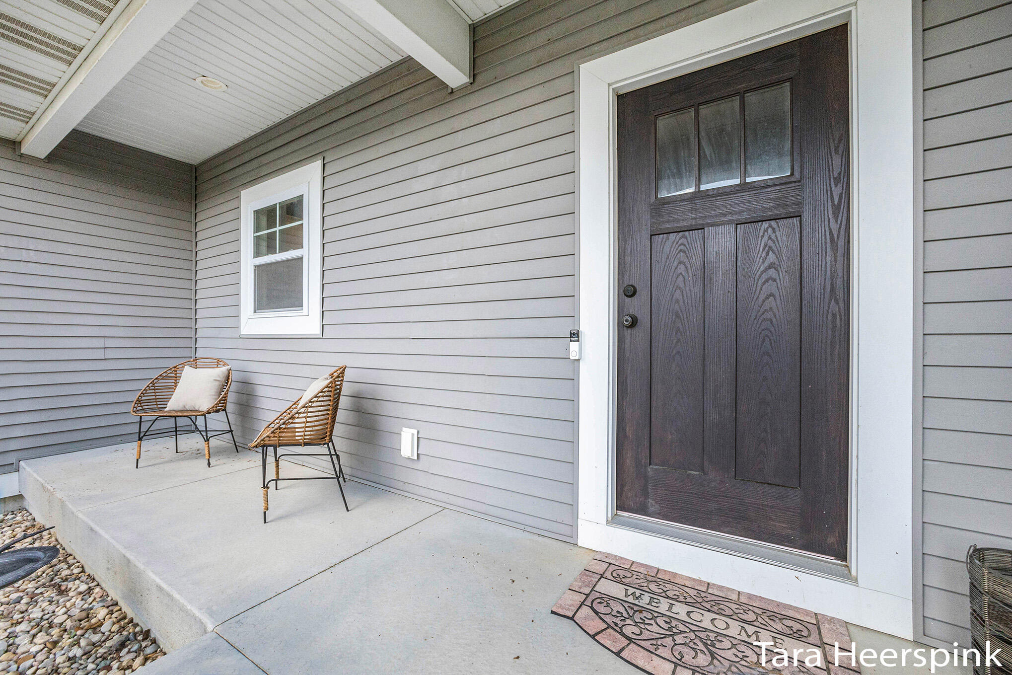 1649 Byron Road Hudsonville, MI 49426 - Photo 4 of 27 IMG_8585