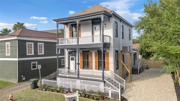aerial view of multiple house