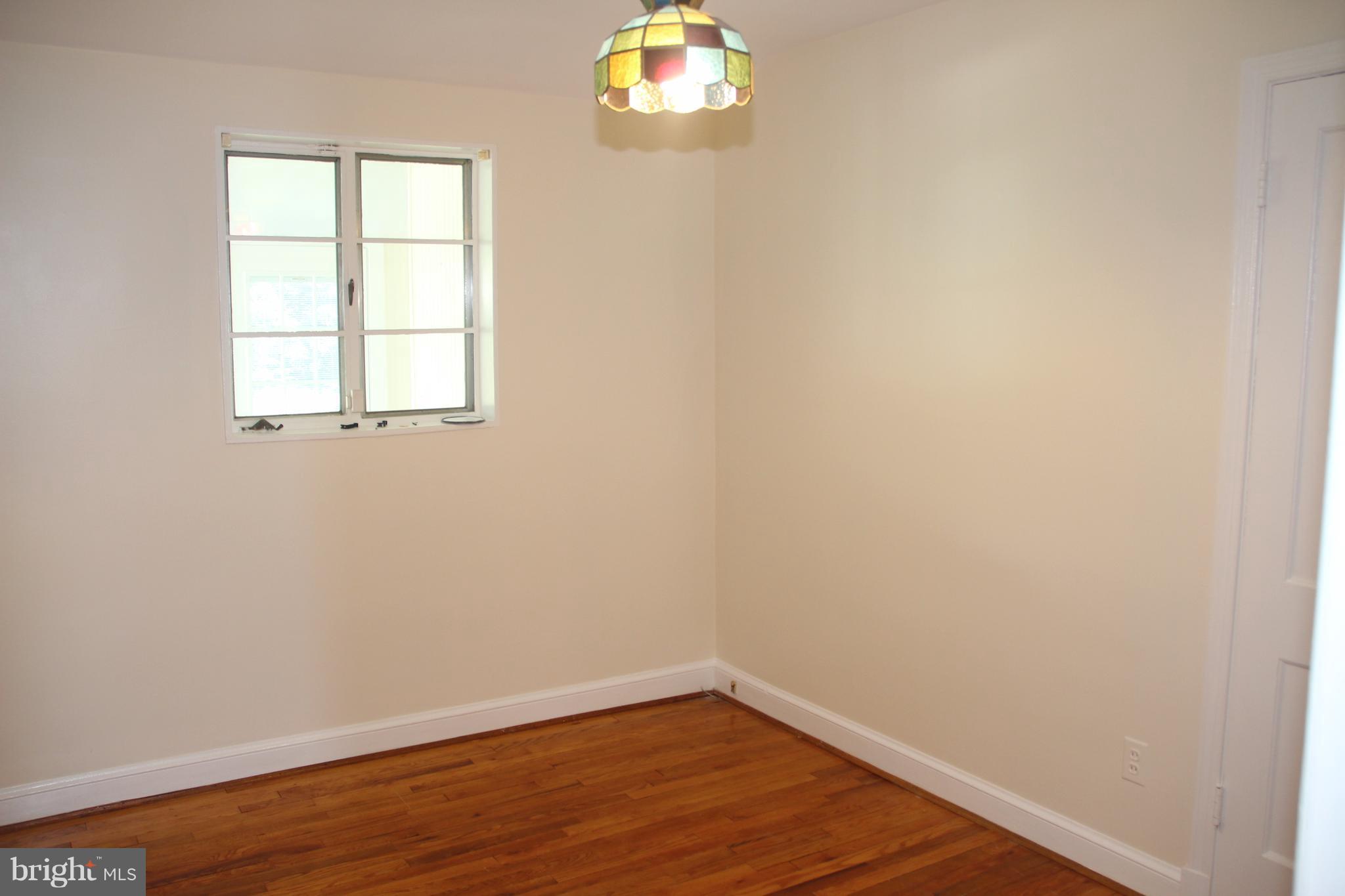 11005 Burnley Terrace Silver Spring, MD 20902 - Photo 13 of 23 Bedroom 1