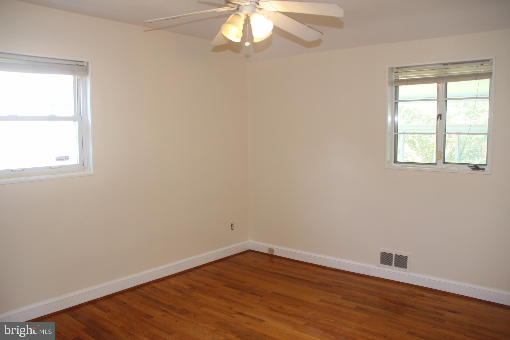 11005 Burnley Terrace Silver Spring, MD 20902 - Photo 16 of 23 Bedroom 2