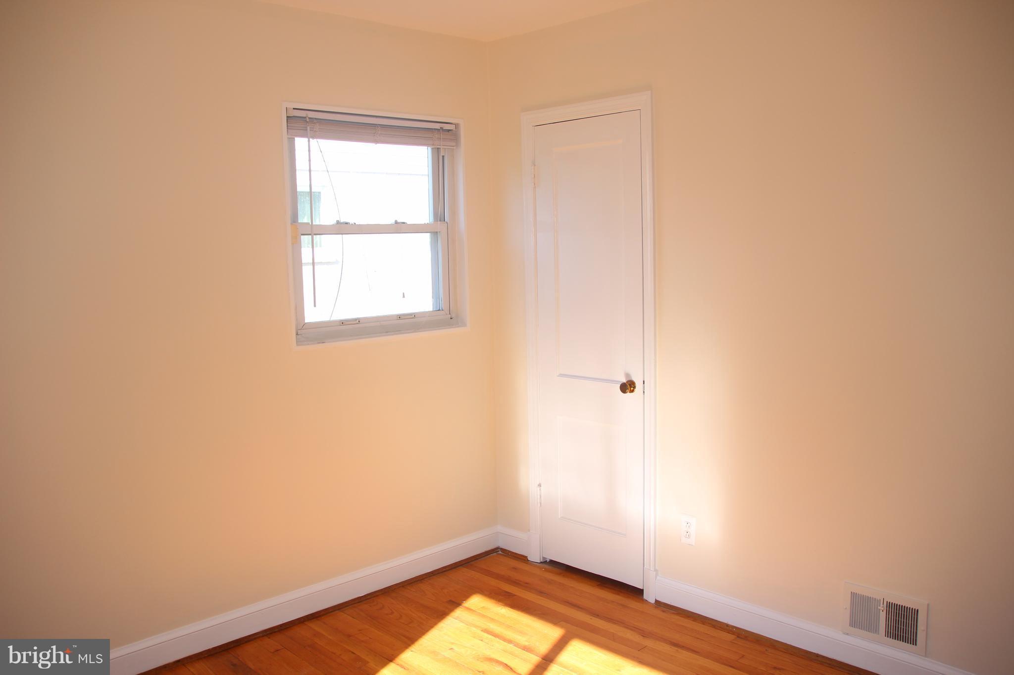11005 Burnley Terrace Silver Spring, MD 20902 - Photo 19 of 23 Bedroom 3