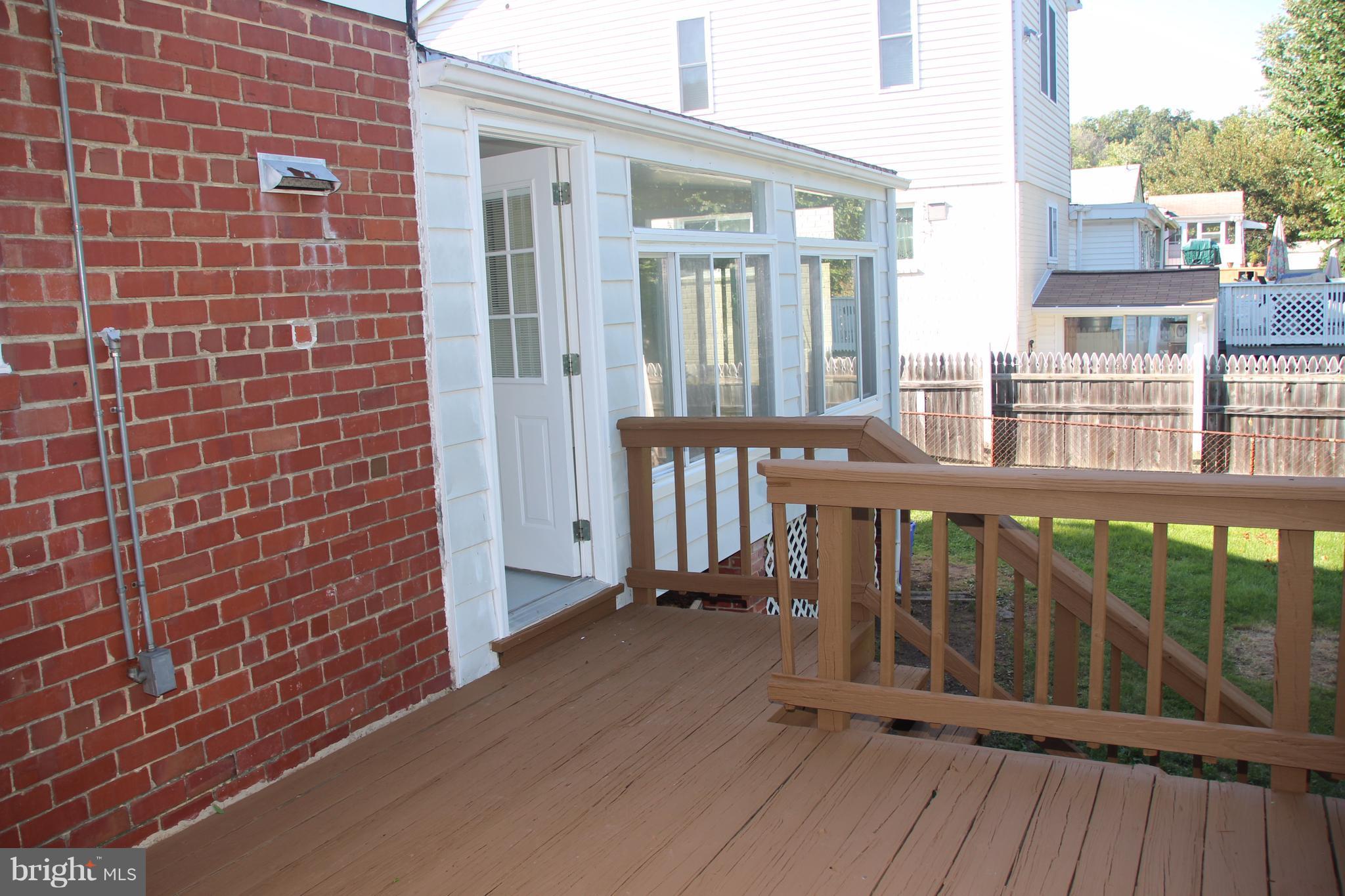 11005 Burnley Terrace Silver Spring, MD 20902 - Photo 21 of 23 Exterior (Rear)