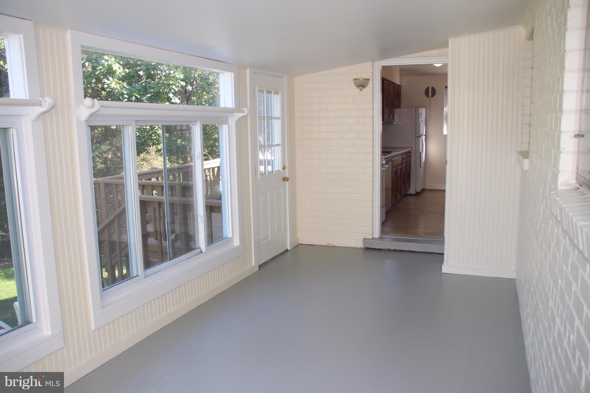 11005 Burnley Terrace Silver Spring, MD 20902 - Photo 9 of 23 Interior (General)