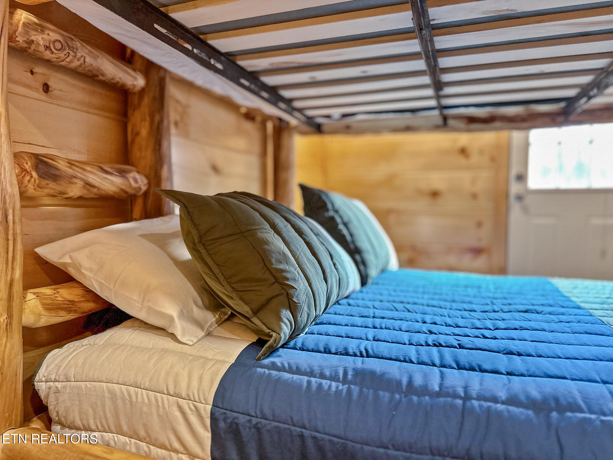 808 String Run Way Pigeon Forge, TN 37863 - Photo 44 of 57 img_3824