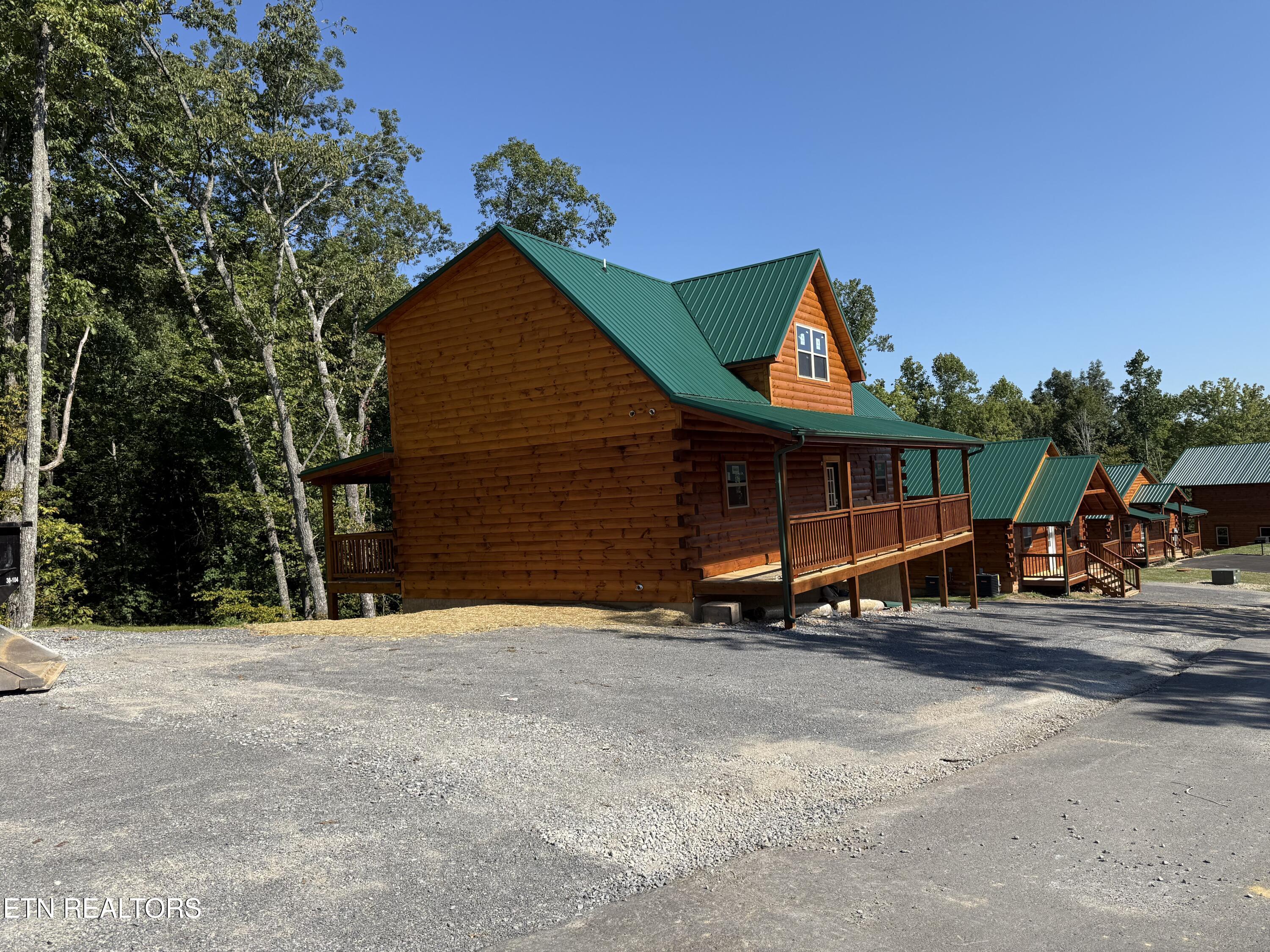 808 String Run Way Pigeon Forge, TN 37863 - Photo 57 of 57 IMG_4765