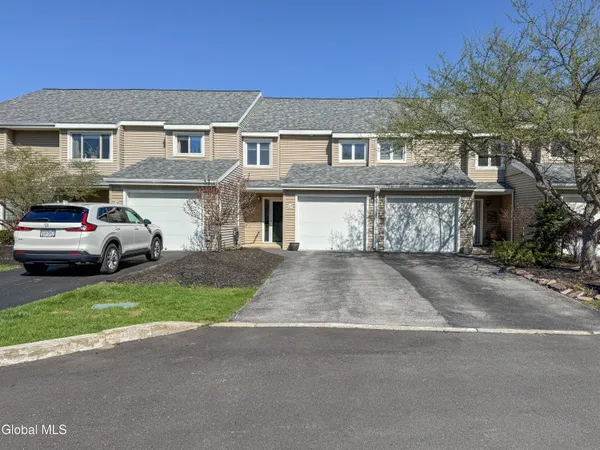 $399,900 | 37 Preakness Way, Saratoga Springs, NY 12866