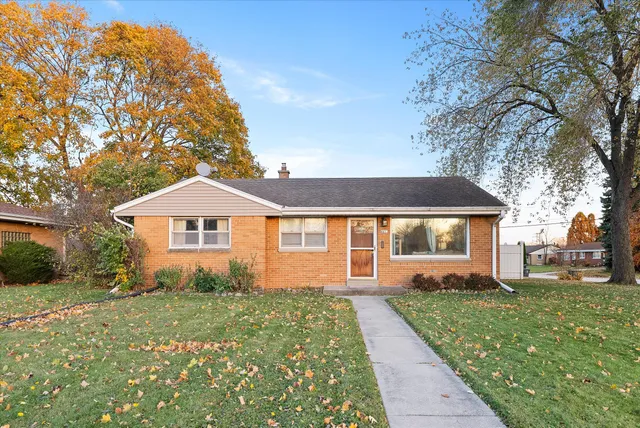 $269,900 | 4612 South 61st Street, Greenfield, WI 53220