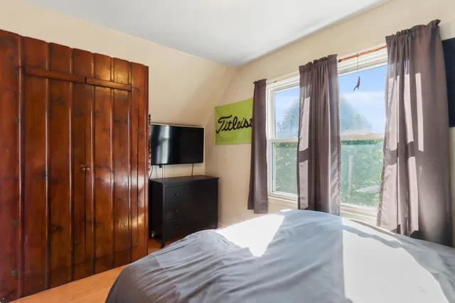 $279,900 | 3720 East Squire Avenue, Cudahy, WI 53110