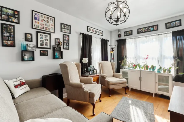 $279,900 | 3720 East Squire Avenue, Cudahy, WI 53110