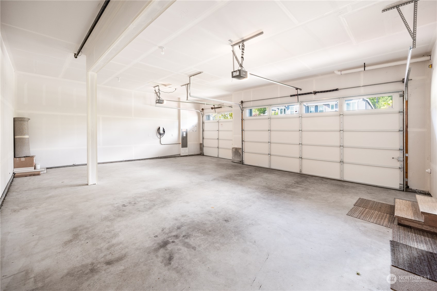 234 239th Street Southeast Bothell, WA 98021 - Photo 36 of 38 a view of a garage